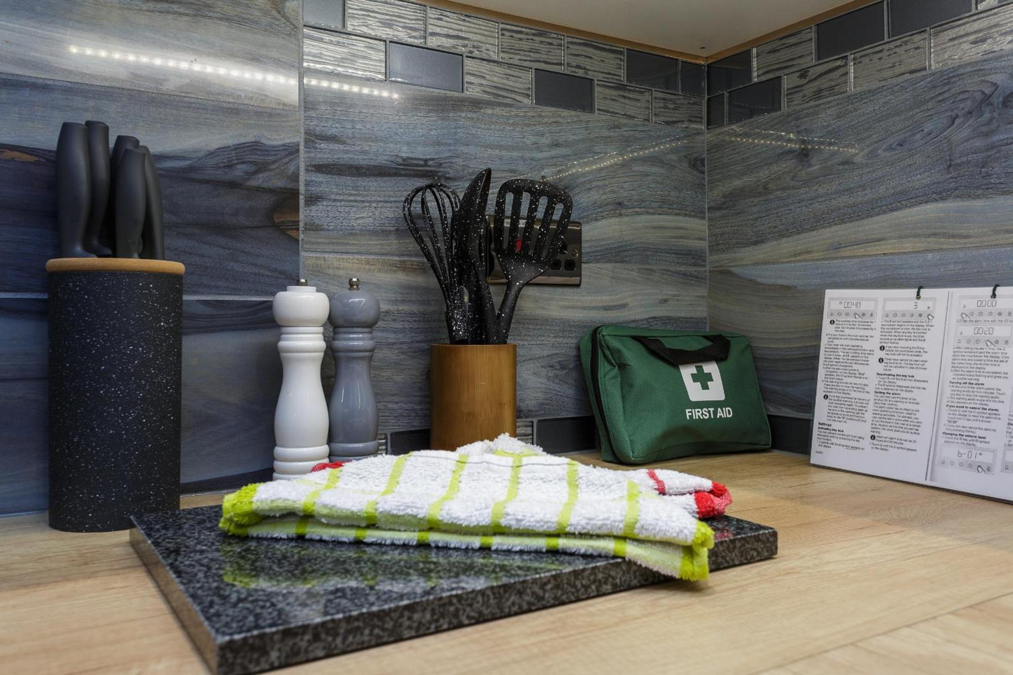 Stopover At Seabird Apartments Central Southsea Portsmouth Zimmer foto